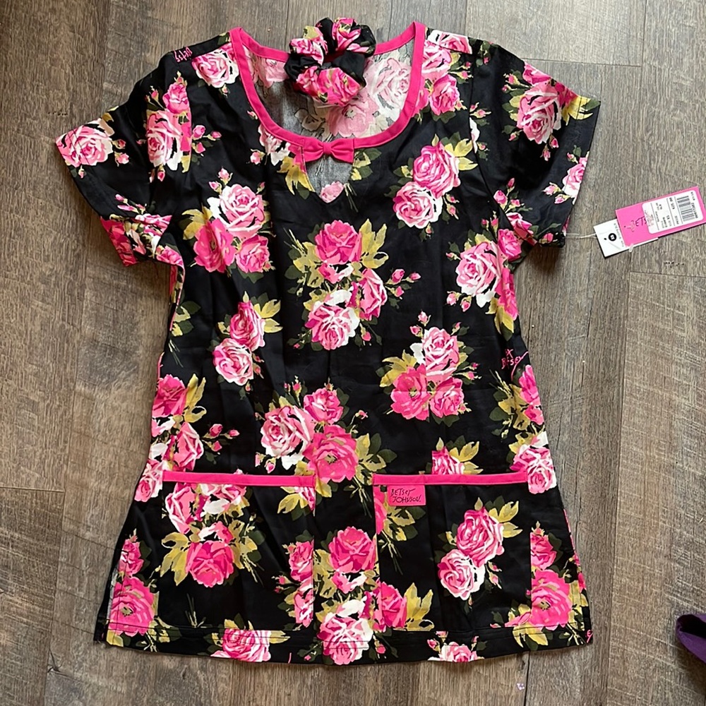 Betsy Johnson scrub top